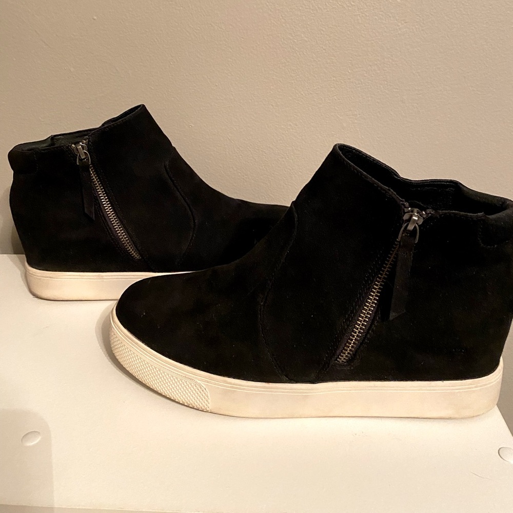 Women’s platform sneakers- size 11
